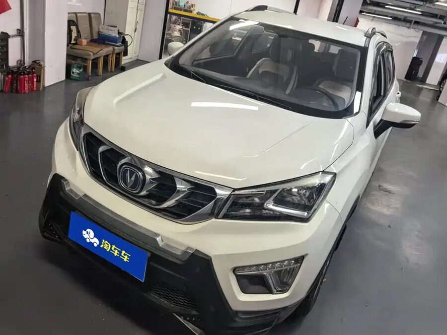 Changan CS15, 2016 — фото продавца с che168