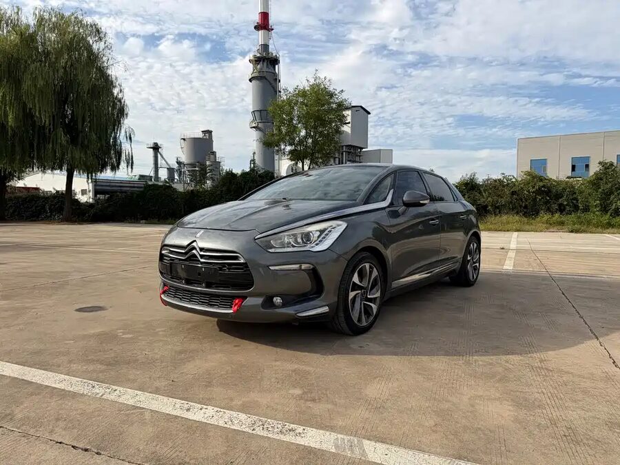DS DS 5, 2013 — фото продавца с che168