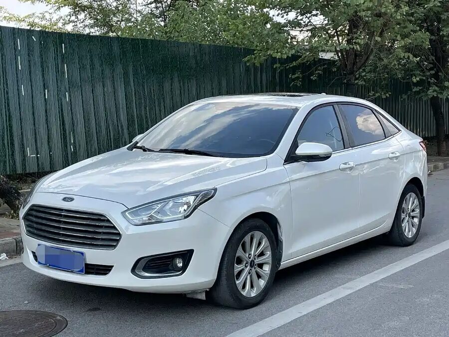 Ford Escort, 2016 — фото продавца с che168