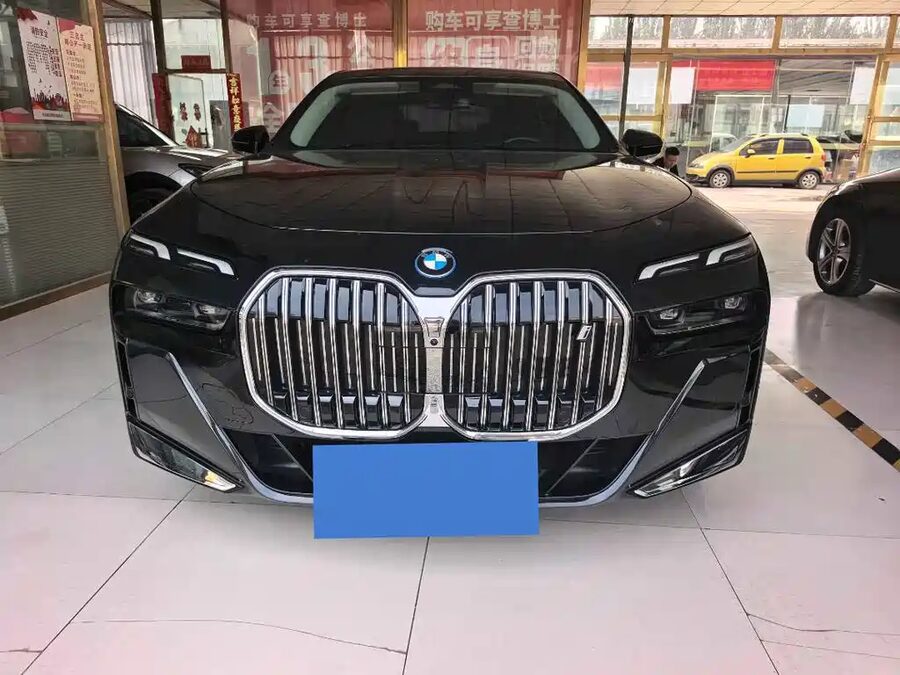 BMW i7, 2025 — фото продавца с che168