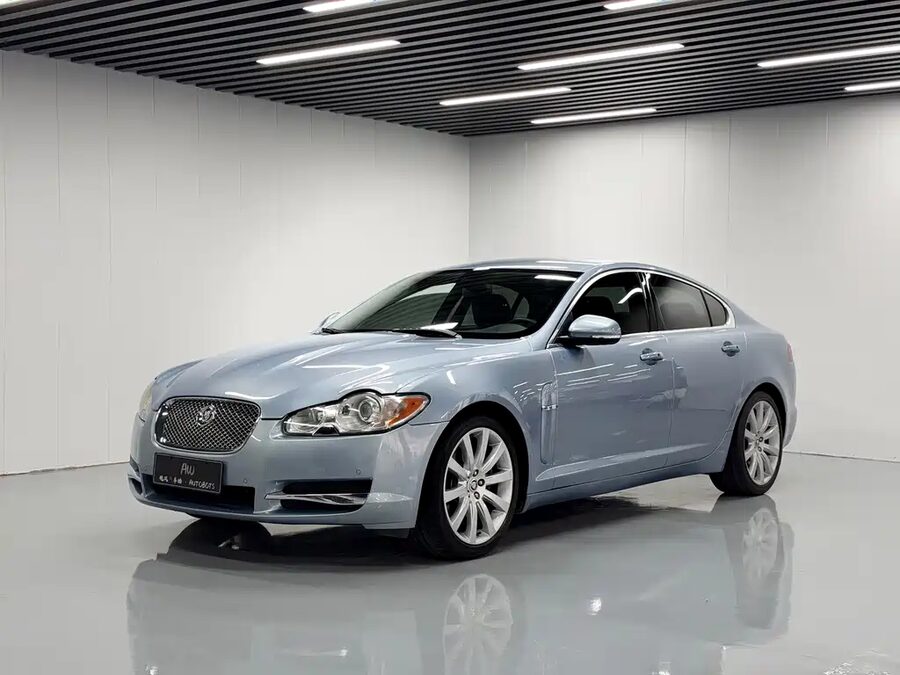 Jaguar XF, 2010 — фото продавца с che168