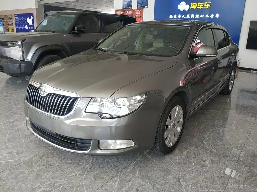 Skoda Superb, 2012 — фото продавца с che168